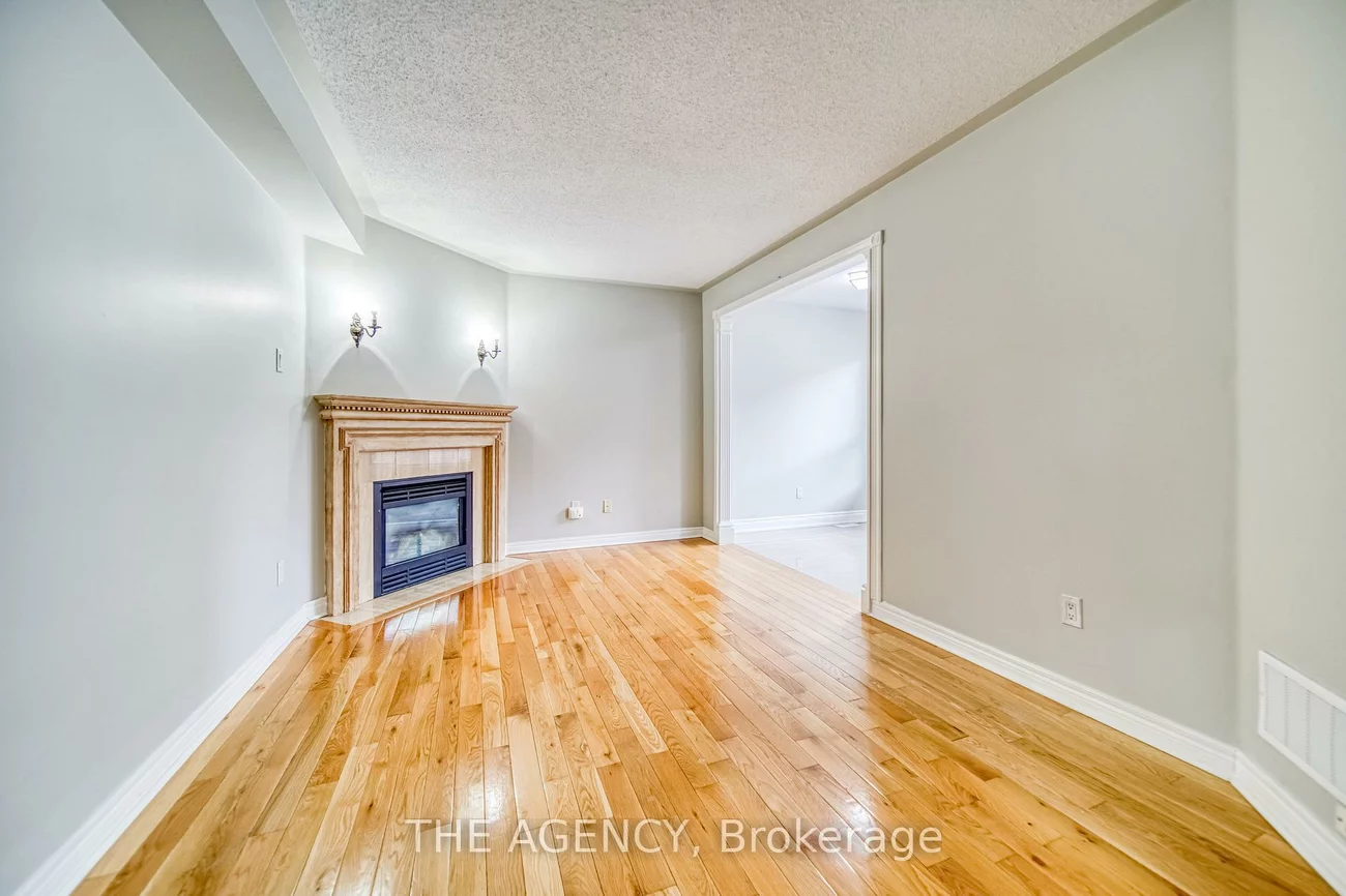 48, Chiara, Vellore Village, Vaughan