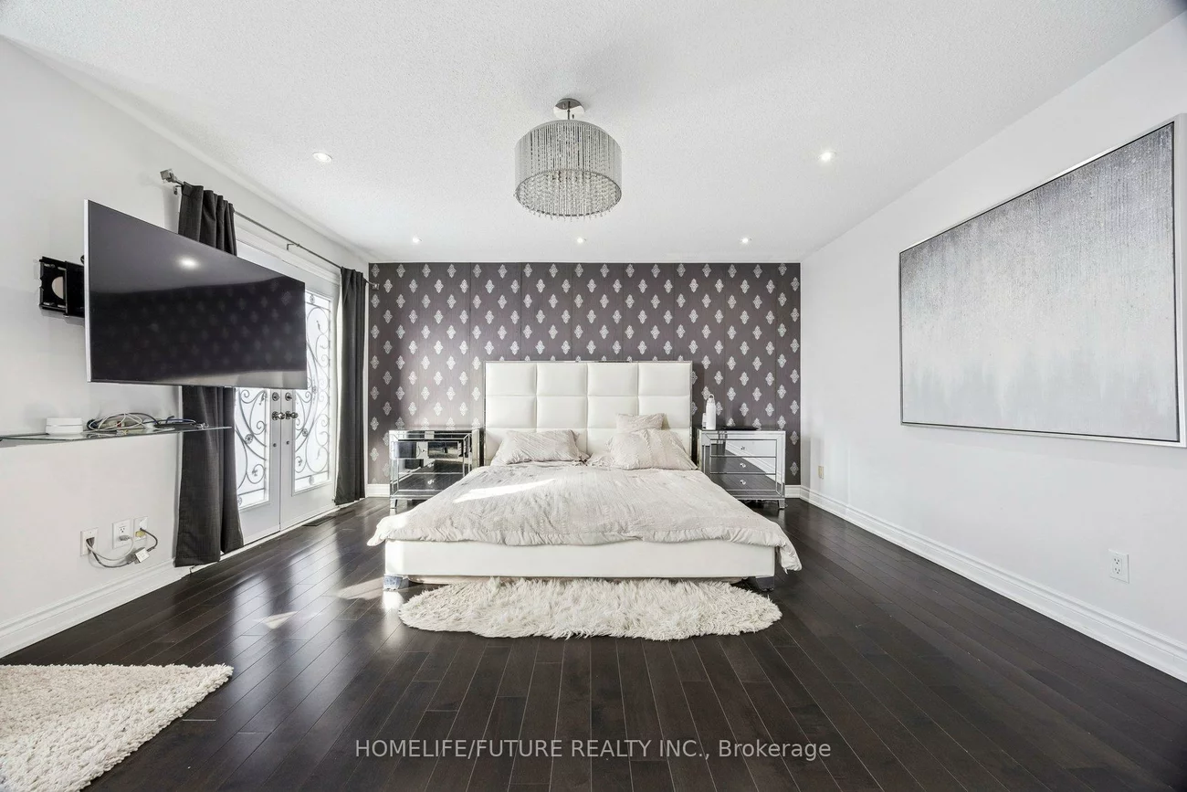 11, Pietro, Vellore Village, Vaughan