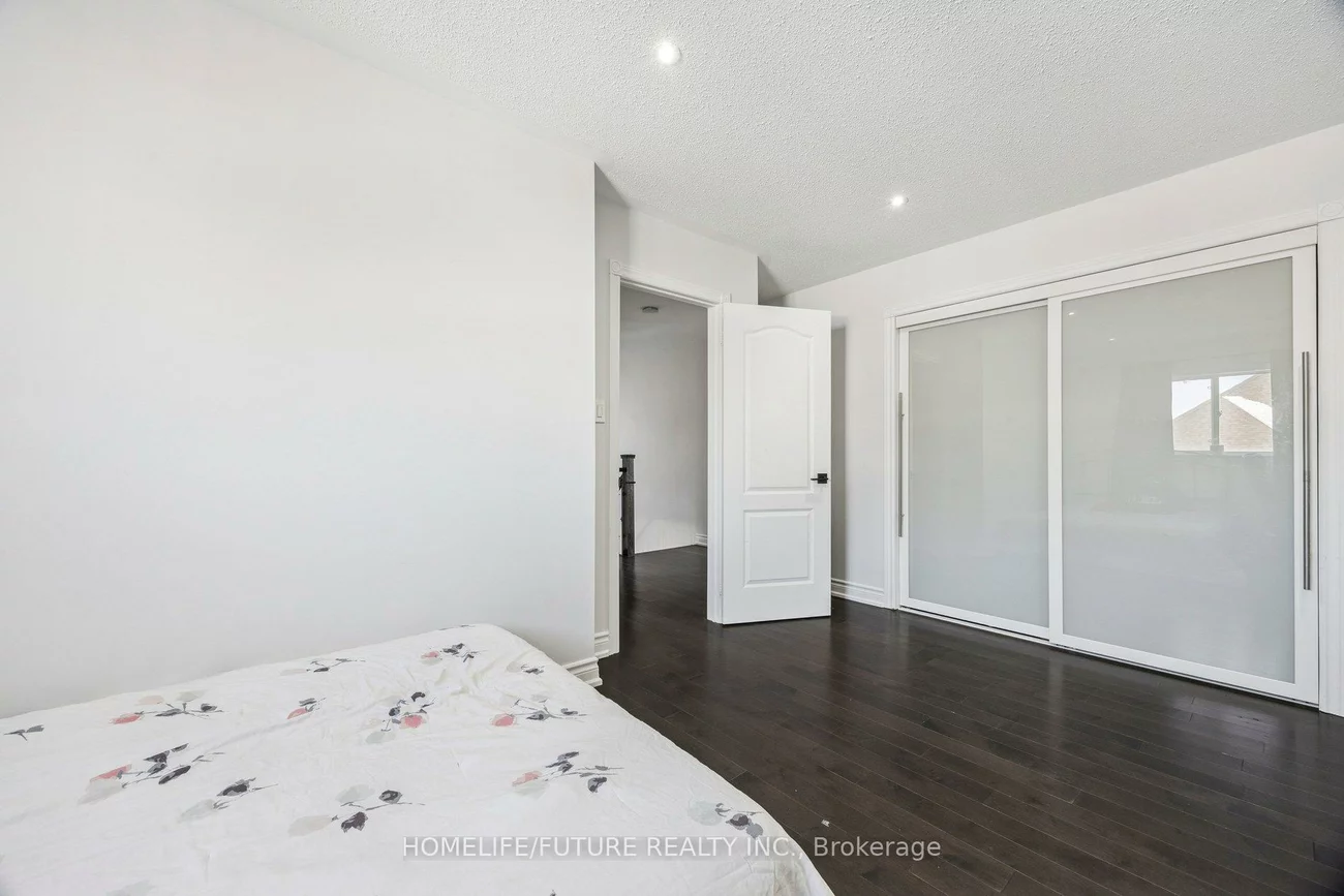 11, Pietro, Vellore Village, Vaughan