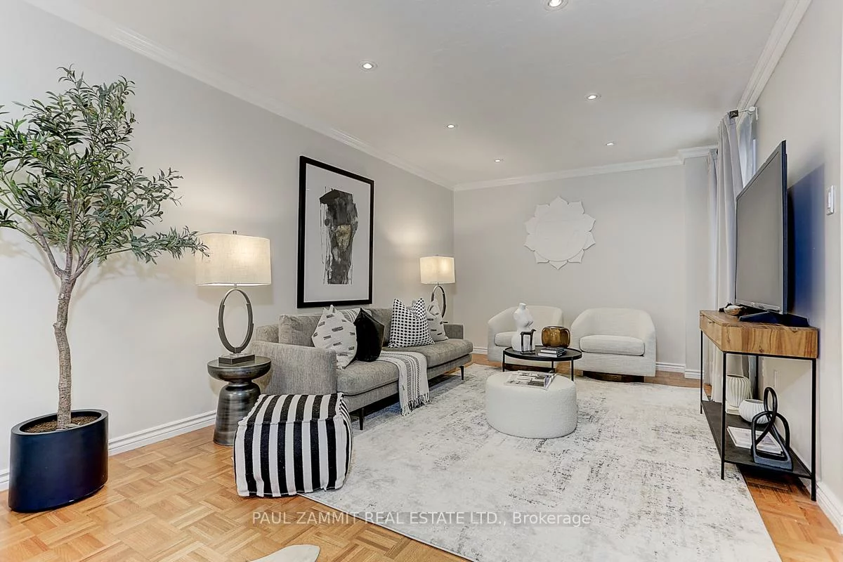 116, Rejane, Crestwood-Springfarm-Yorkhill, Vaughan