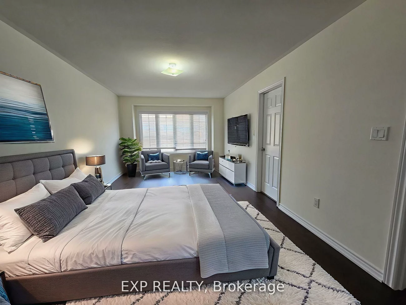 50, Farooq, Vellore Village, Vaughan