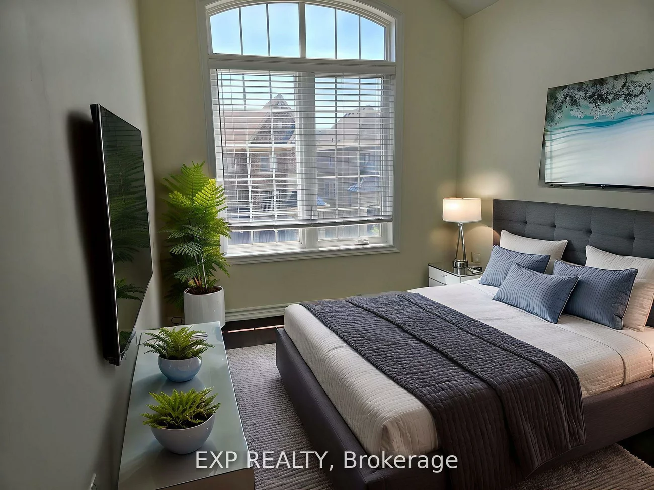 50, Farooq, Vellore Village, Vaughan