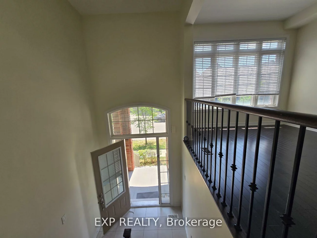 50, Farooq, Vellore Village, Vaughan