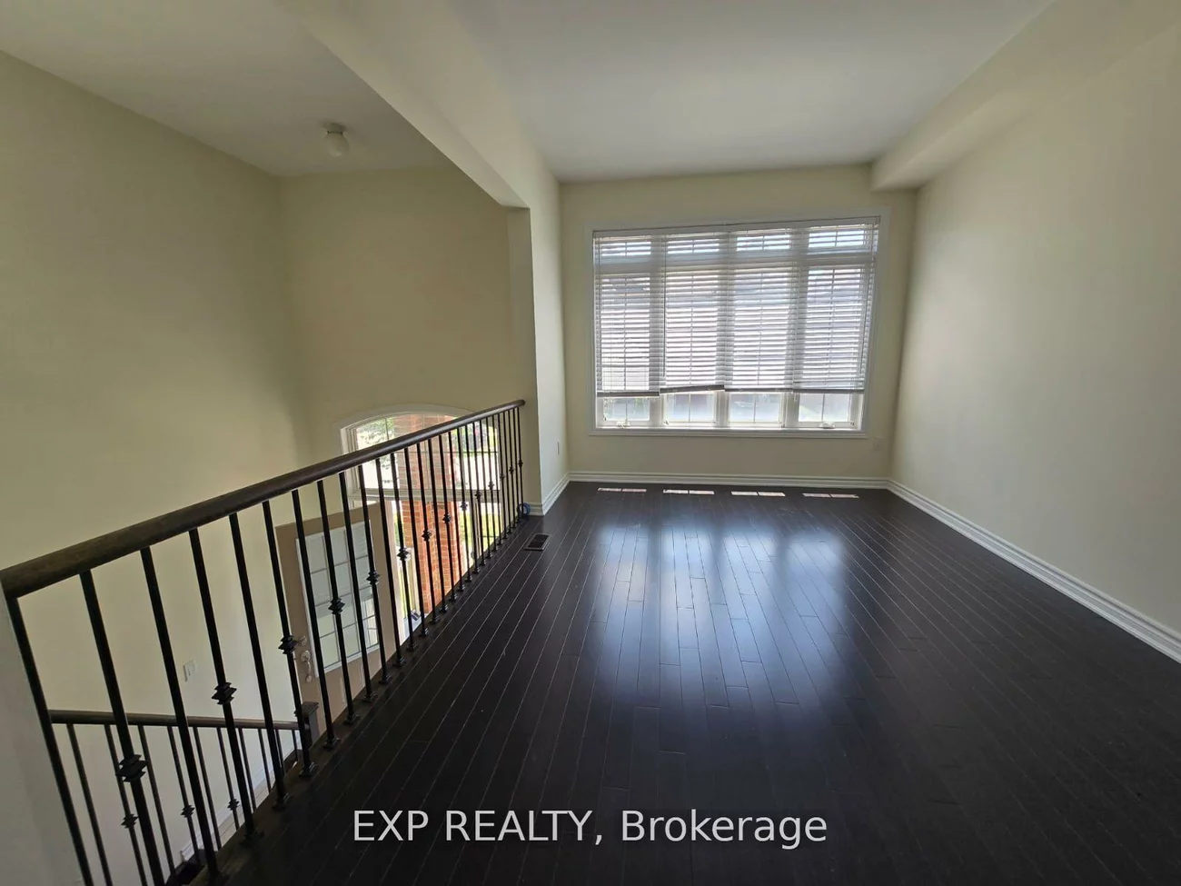 50, Farooq, Vellore Village, Vaughan