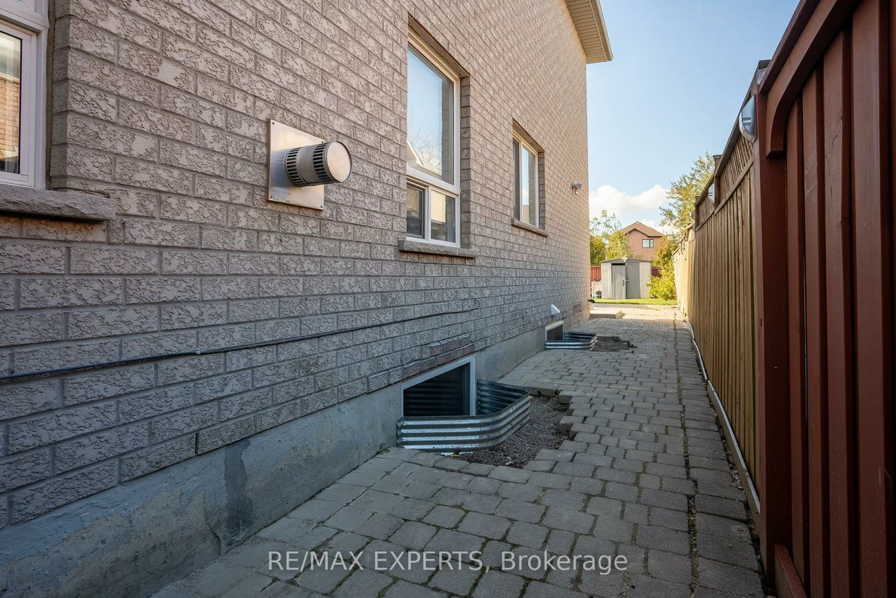 10, Blue Diamond Terr, Sonoma Heights, Vaughan