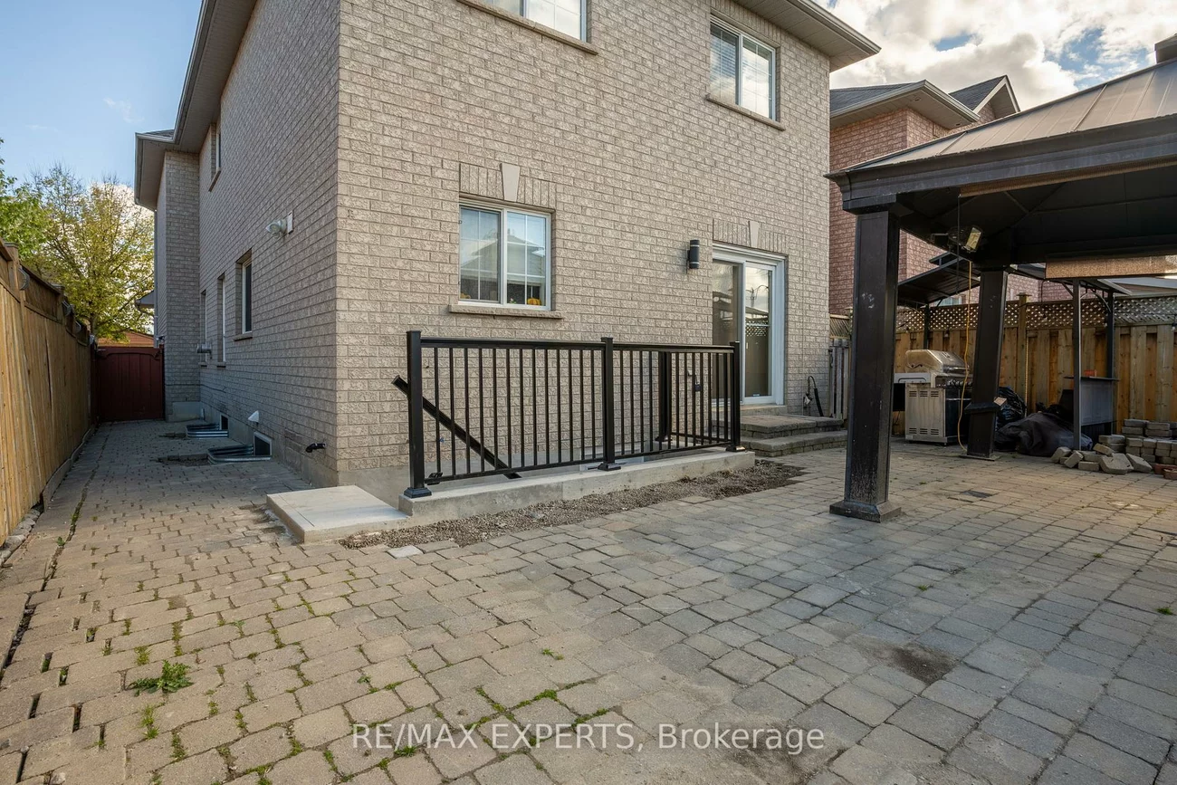 10, Blue Diamond Terr, Sonoma Heights, Vaughan