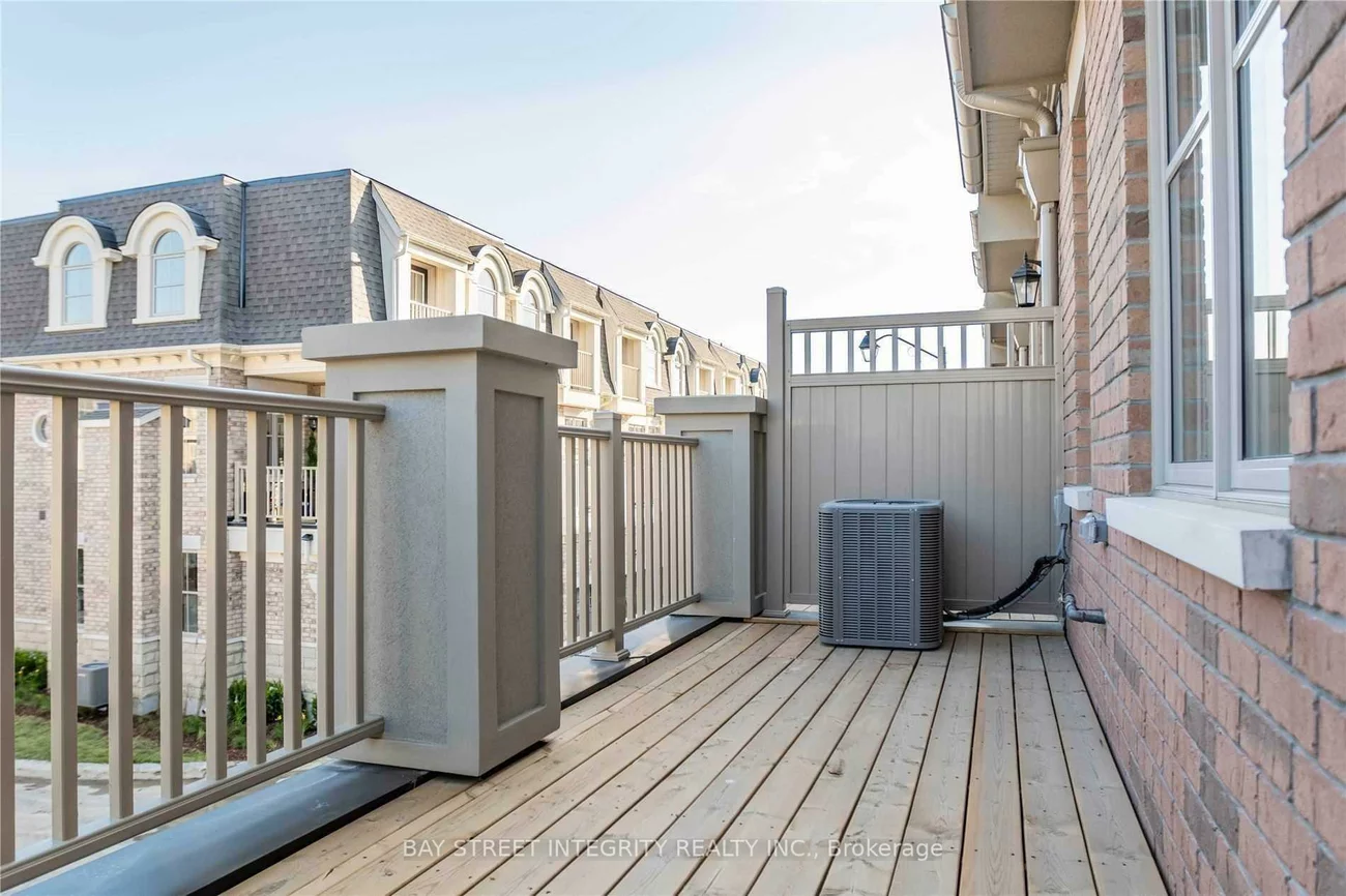 2267, Major Mackenzie, Maple, Vaughan