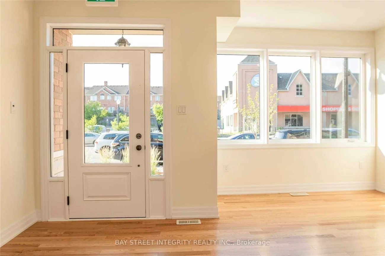 2267, Major Mackenzie, Maple, Vaughan