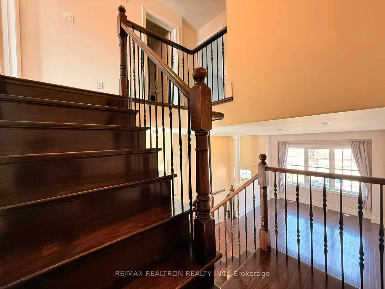 19, Golden Spruce, Maple, Vaughan