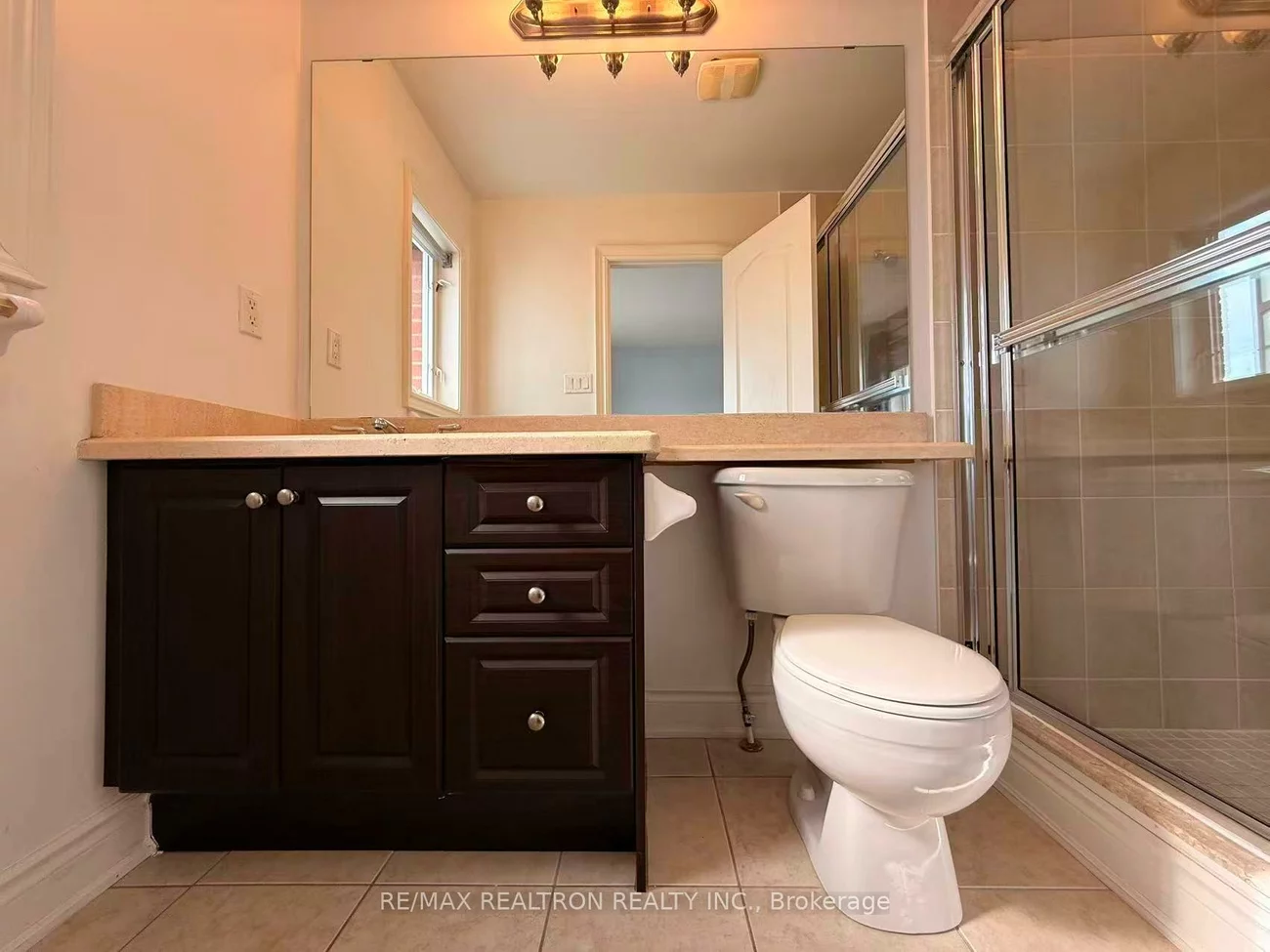 19, Golden Spruce, Maple, Vaughan