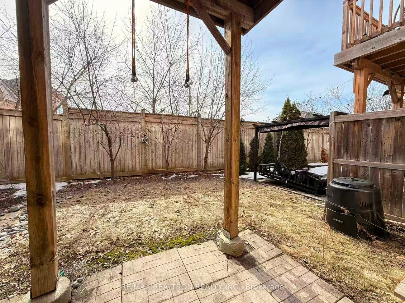 19, Golden Spruce, Maple, Vaughan