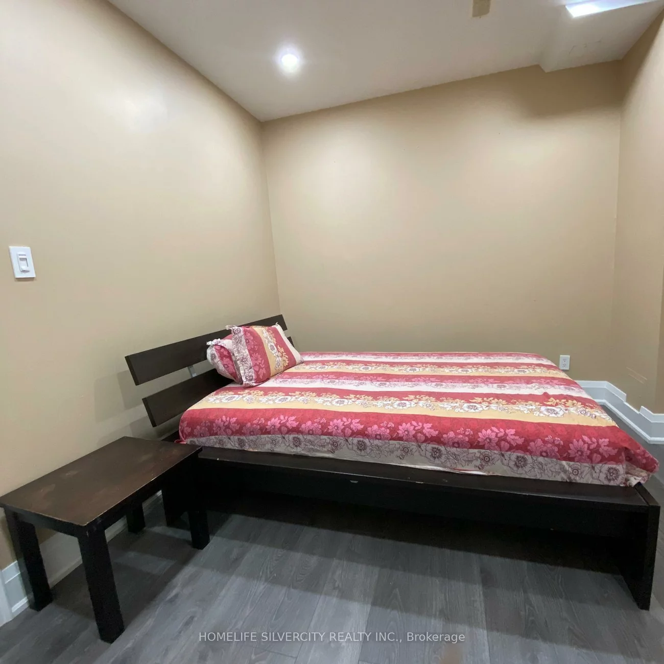 40, Featherwood, Patterson, Vaughan