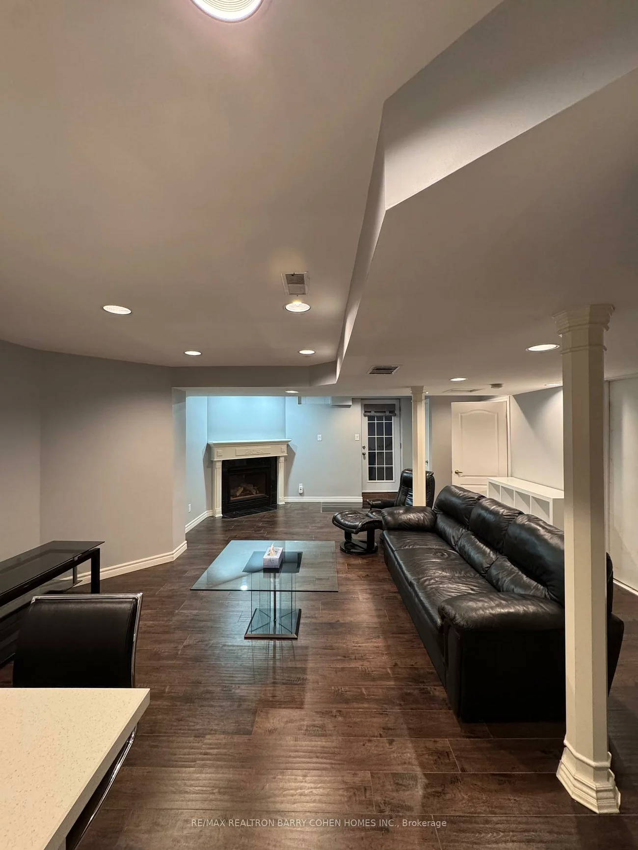 493, Worth, Beverley Glen, Vaughan