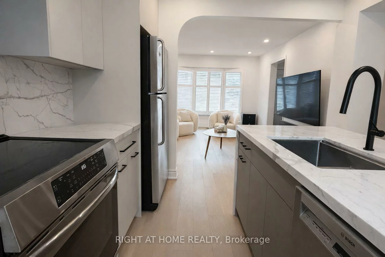 27, Patna, Maple, Vaughan