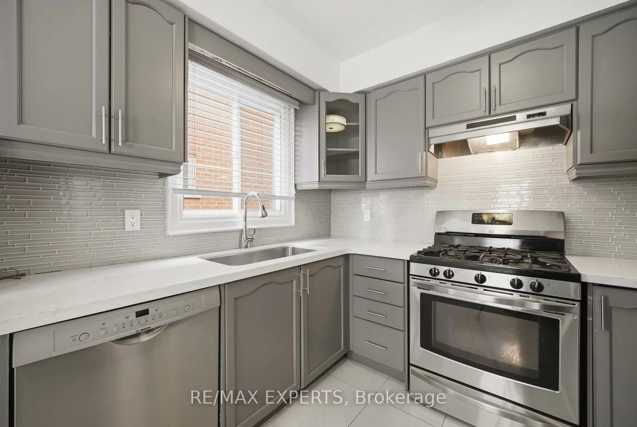 23, Stone Palace, Sonoma Heights, Vaughan