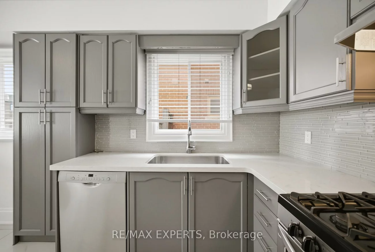 23, Stone Palace, Sonoma Heights, Vaughan