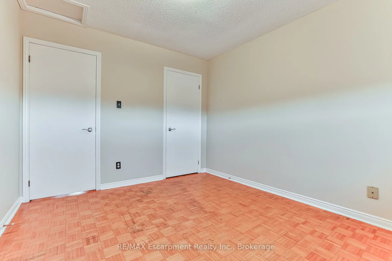 90, WATERFALL, East Woodbridge, Vaughan