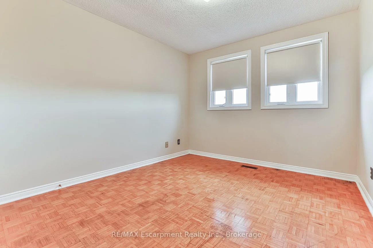 90, WATERFALL, East Woodbridge, Vaughan