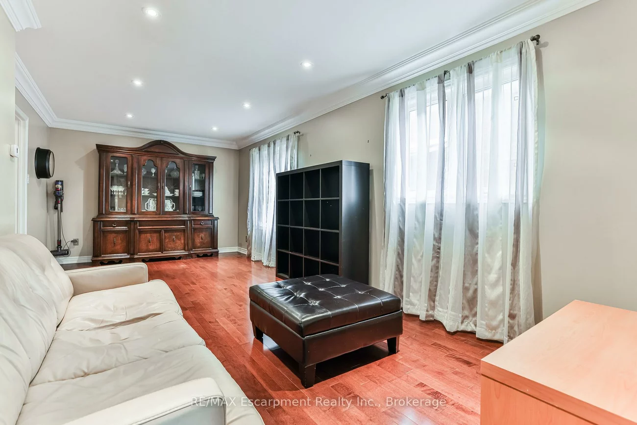 90, WATERFALL, East Woodbridge, Vaughan