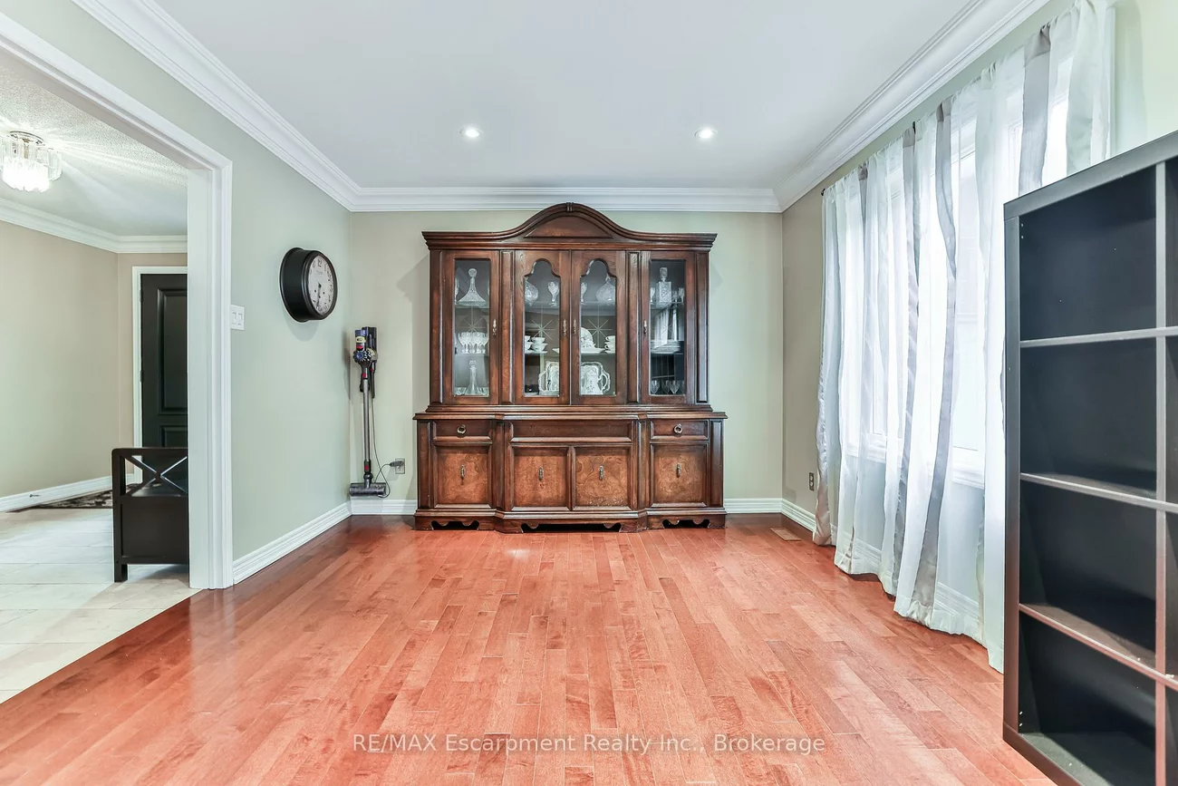 90, WATERFALL, East Woodbridge, Vaughan