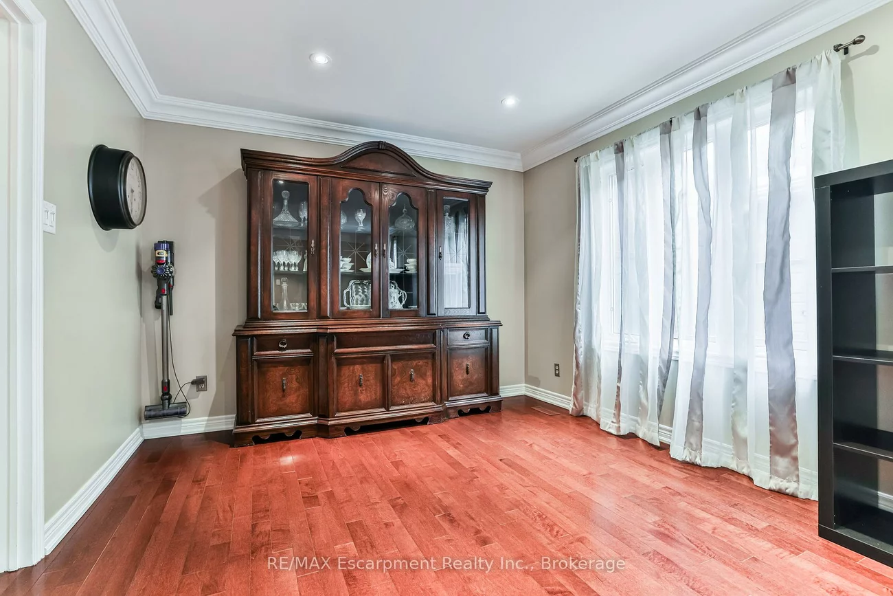 90, WATERFALL, East Woodbridge, Vaughan