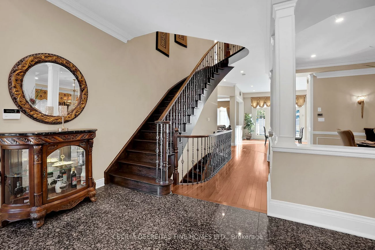 11, Beauvista, Vellore Village, Vaughan