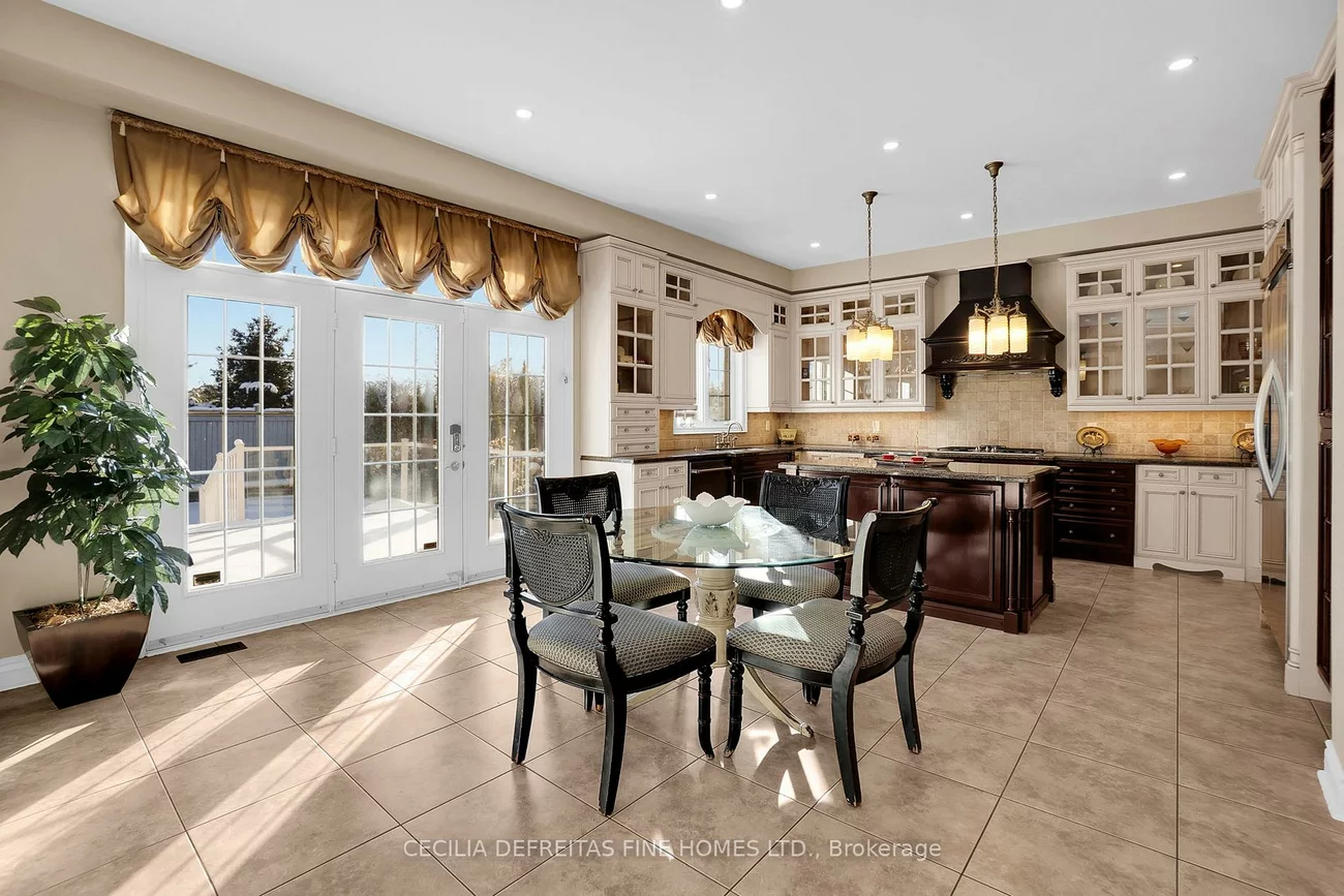 11, Beauvista, Vellore Village, Vaughan