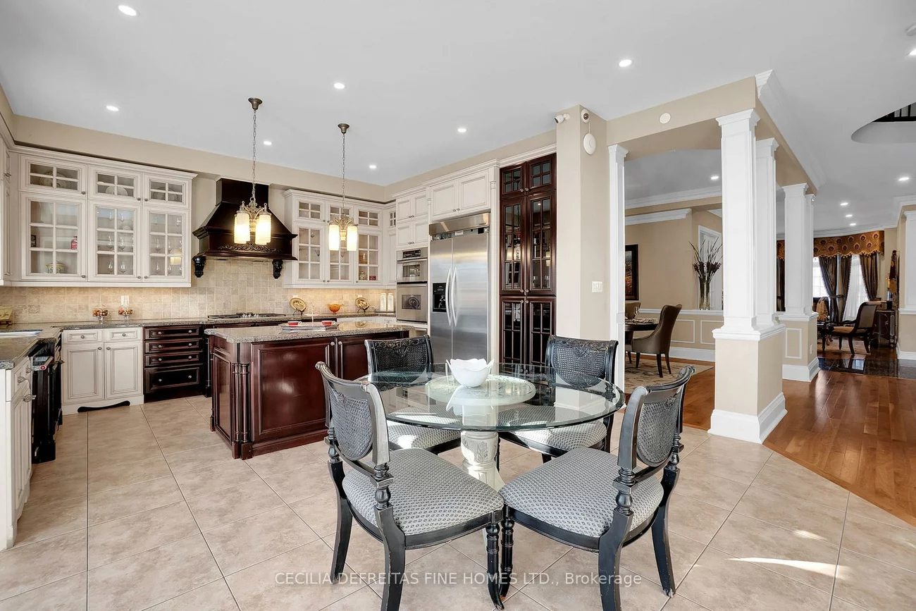 11, Beauvista, Vellore Village, Vaughan