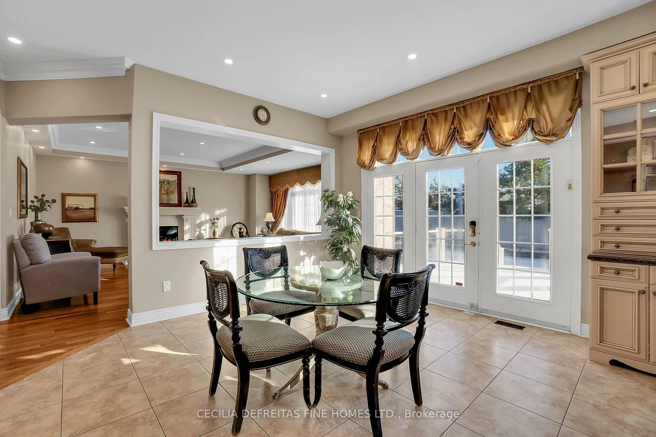 11, Beauvista, Vellore Village, Vaughan