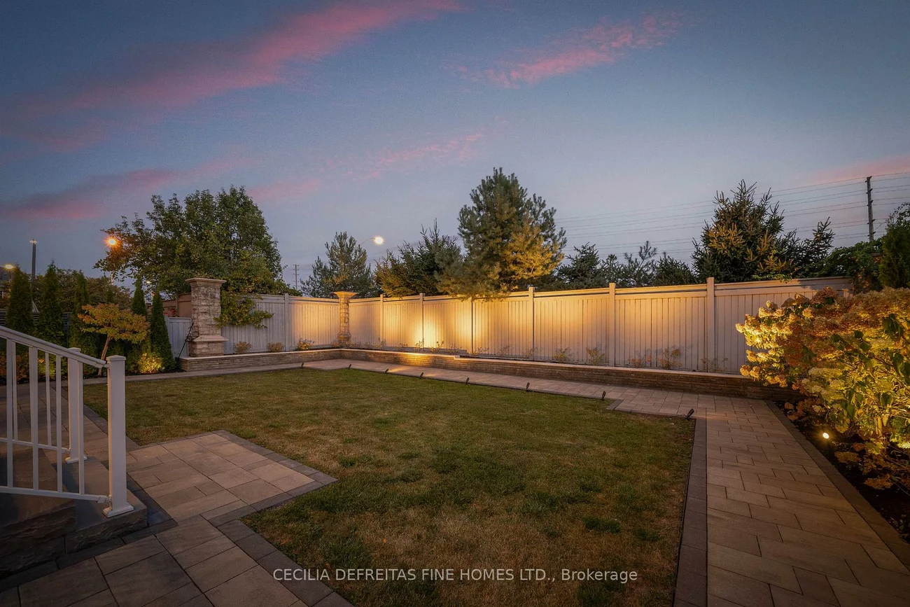 11, Beauvista, Vellore Village, Vaughan