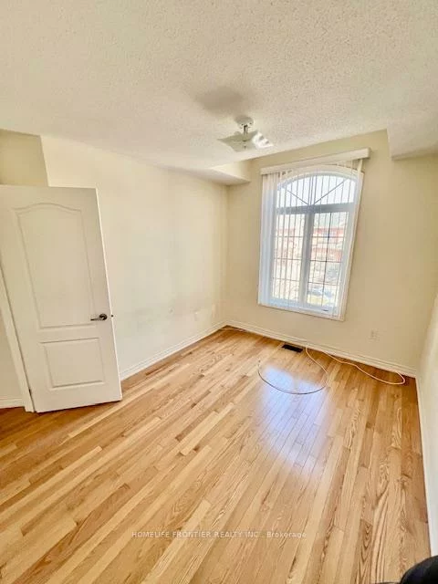 101, Alexie, Vellore Village, Vaughan