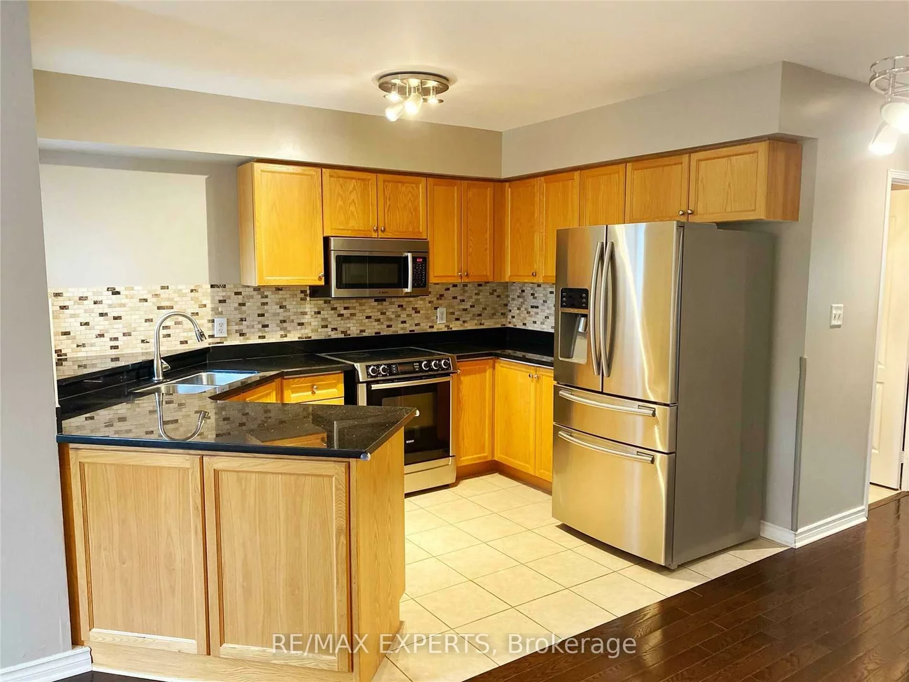 202, Deepsprings, Vellore Village, Vaughan