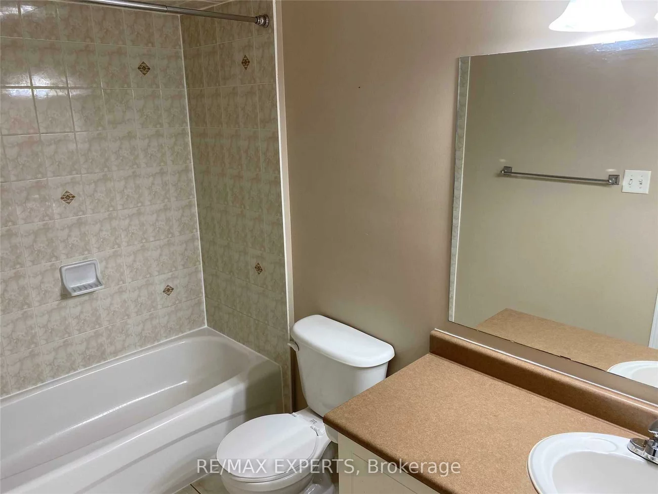 202, Deepsprings, Vellore Village, Vaughan