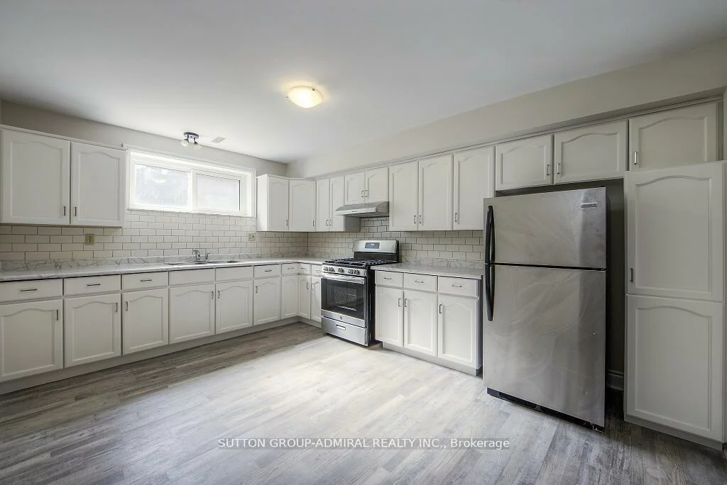 7887, Dufferin, Beverley Glen, Vaughan