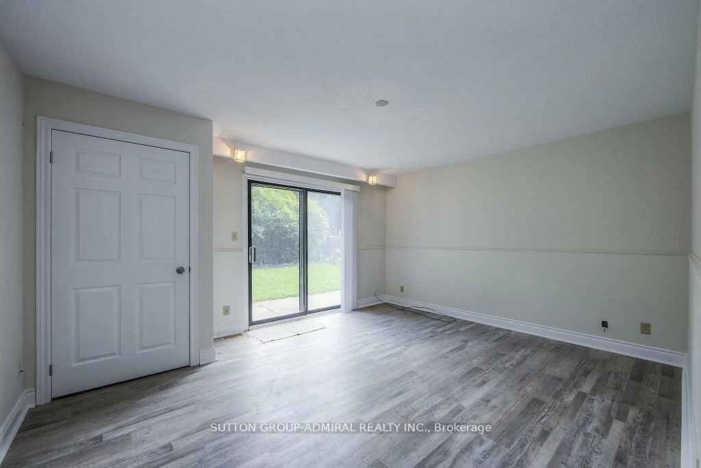 7887, Dufferin, Beverley Glen, Vaughan