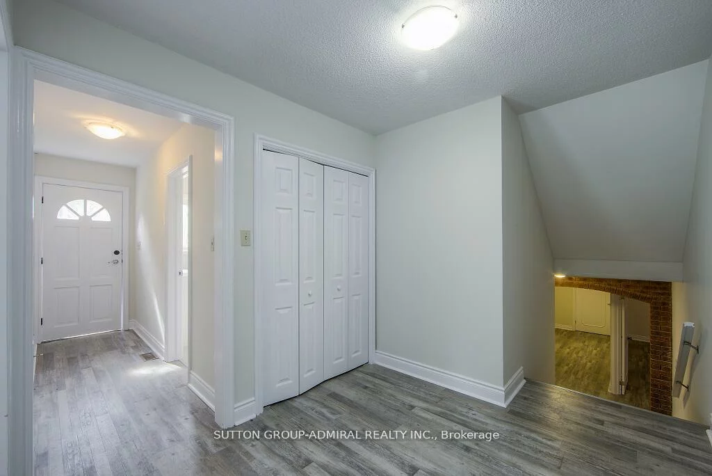 7887, Dufferin, Beverley Glen, Vaughan