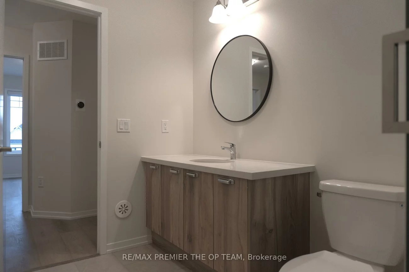 12, Pierre Berton, Kleinburg, Vaughan