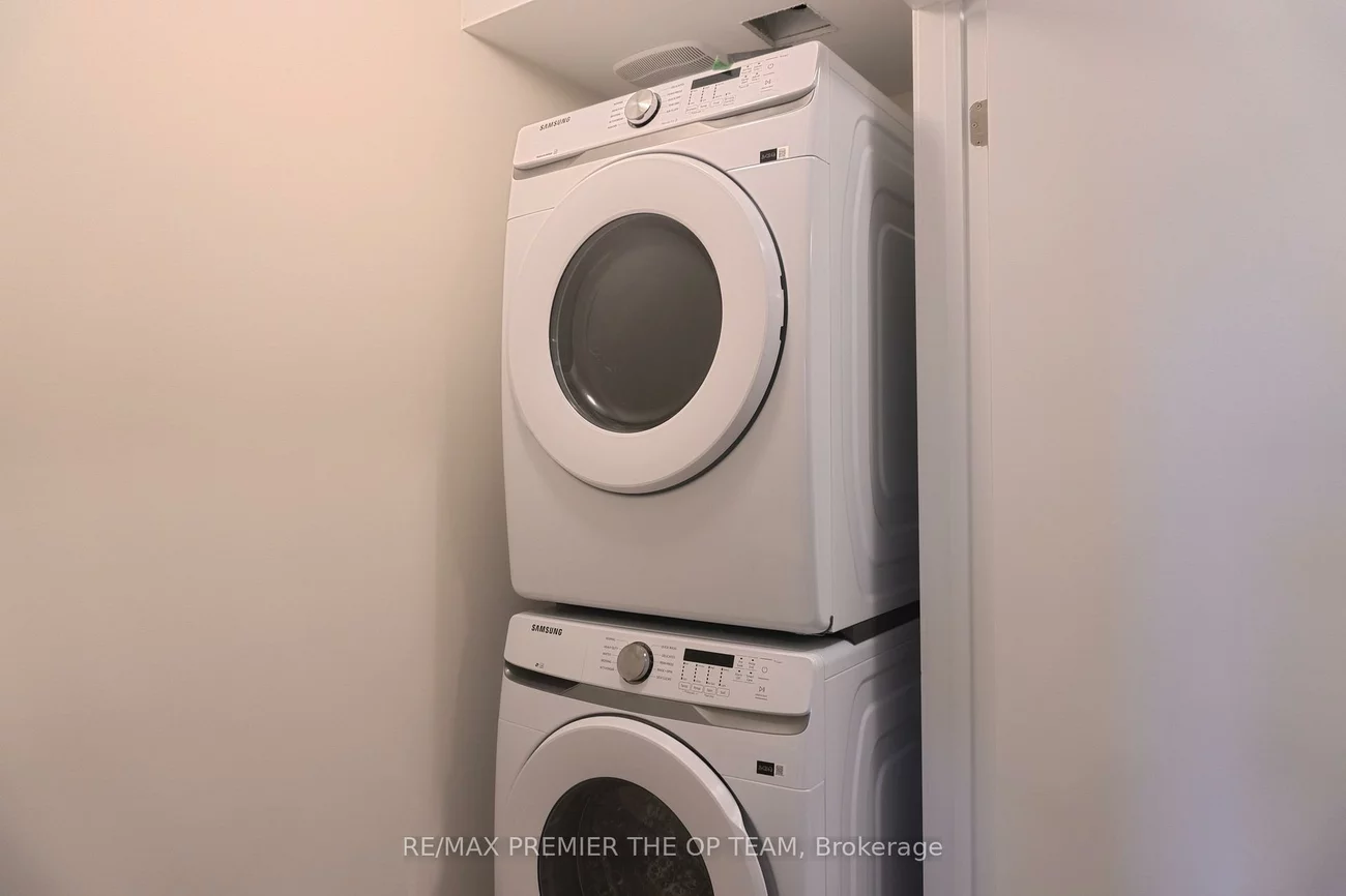 12, Pierre Berton, Kleinburg, Vaughan