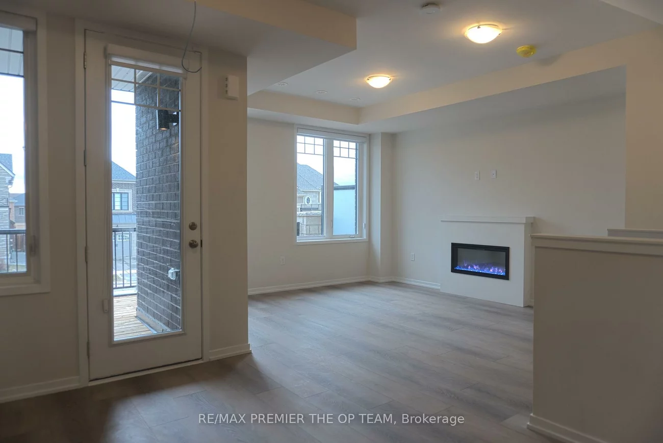 12, Pierre Berton, Kleinburg, Vaughan