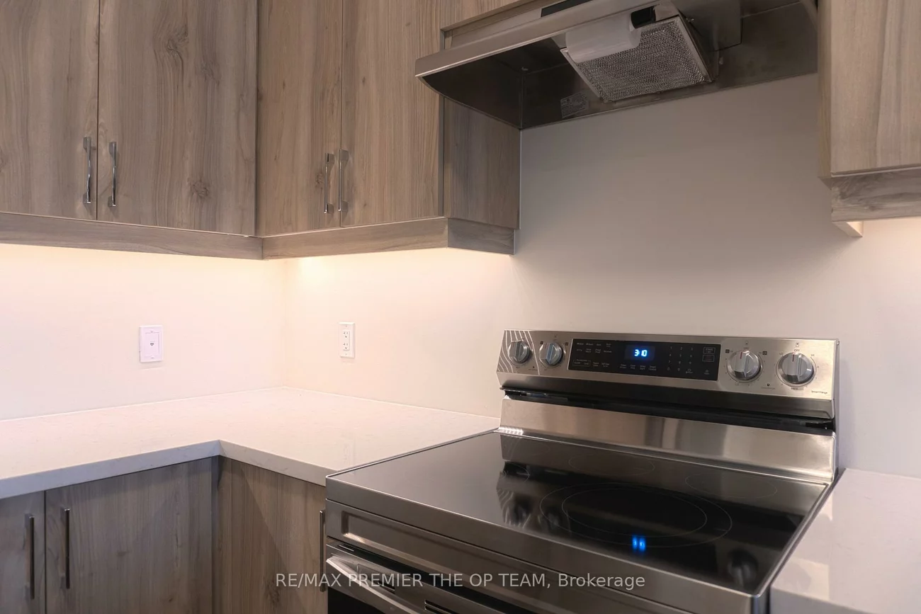 12, Pierre Berton, Kleinburg, Vaughan