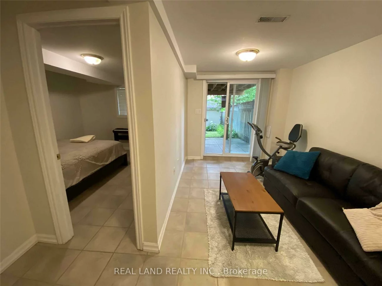 Bsmt 28, Lina Marra, Patterson, Vaughan