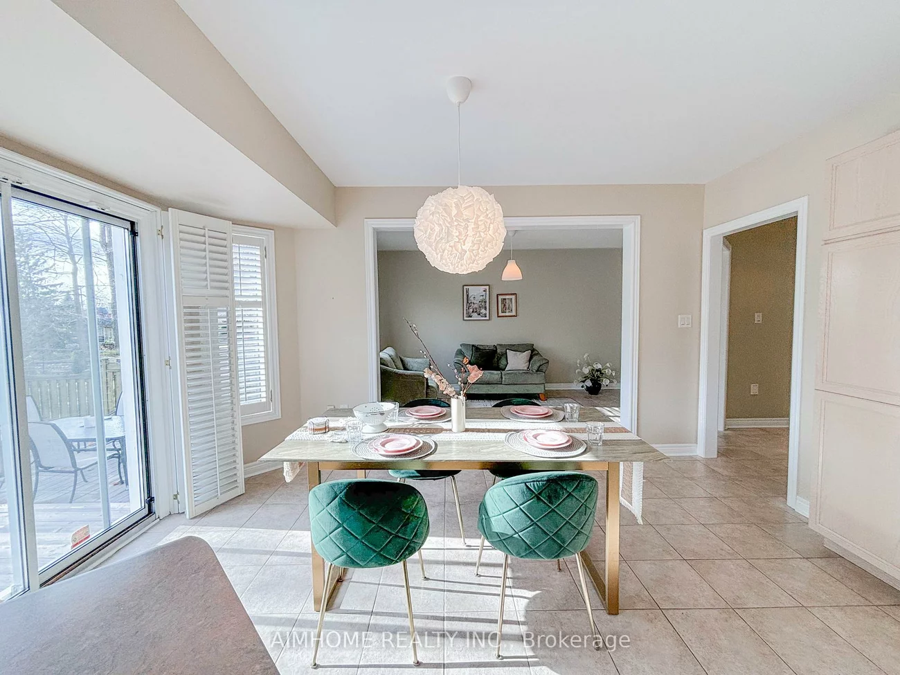 49, Pine Hollow, Maple, Vaughan