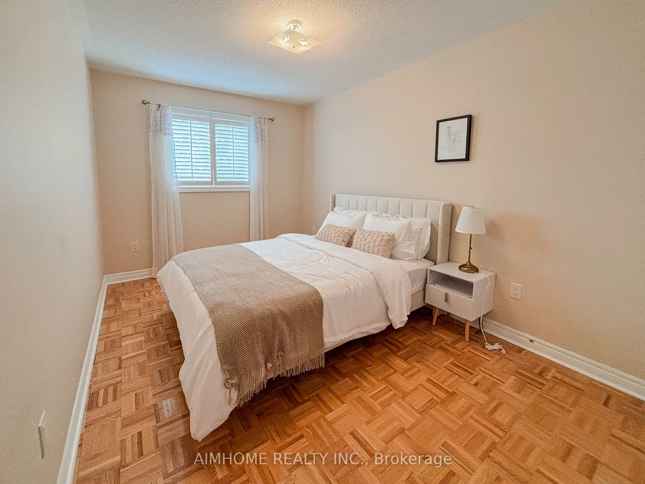 49, Pine Hollow, Maple, Vaughan