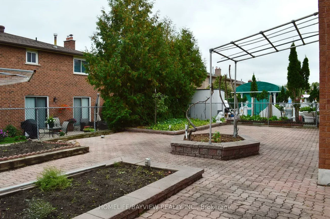 23, Arrowhead, East Woodbridge, Vaughan