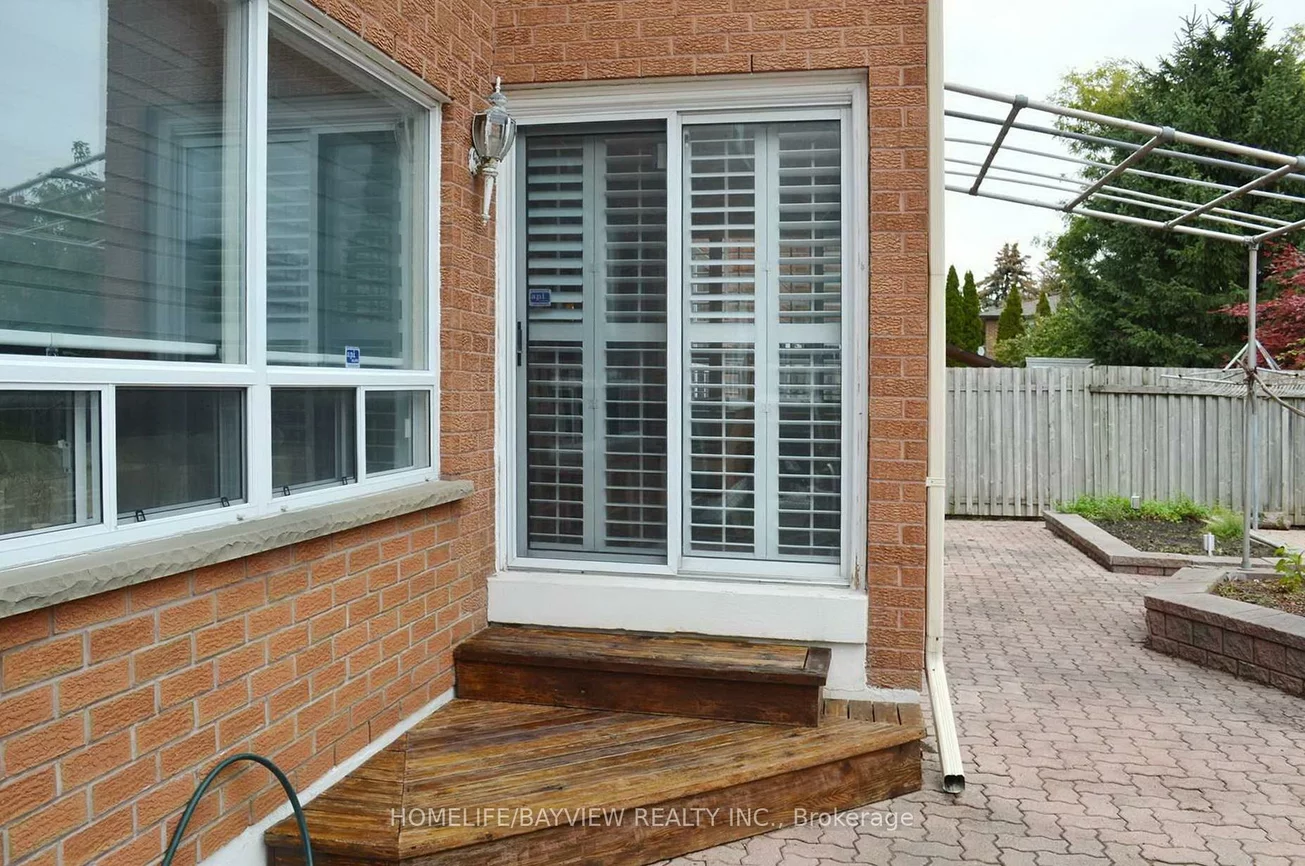 23, Arrowhead, East Woodbridge, Vaughan