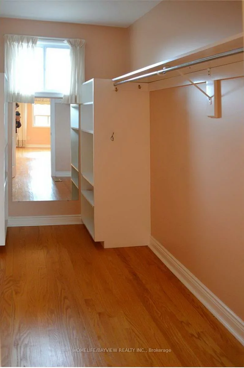 23, Arrowhead, East Woodbridge, Vaughan