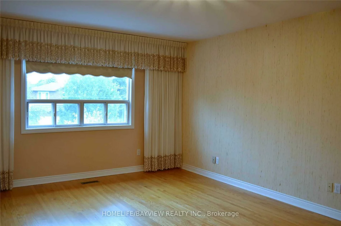 23, Arrowhead, East Woodbridge, Vaughan