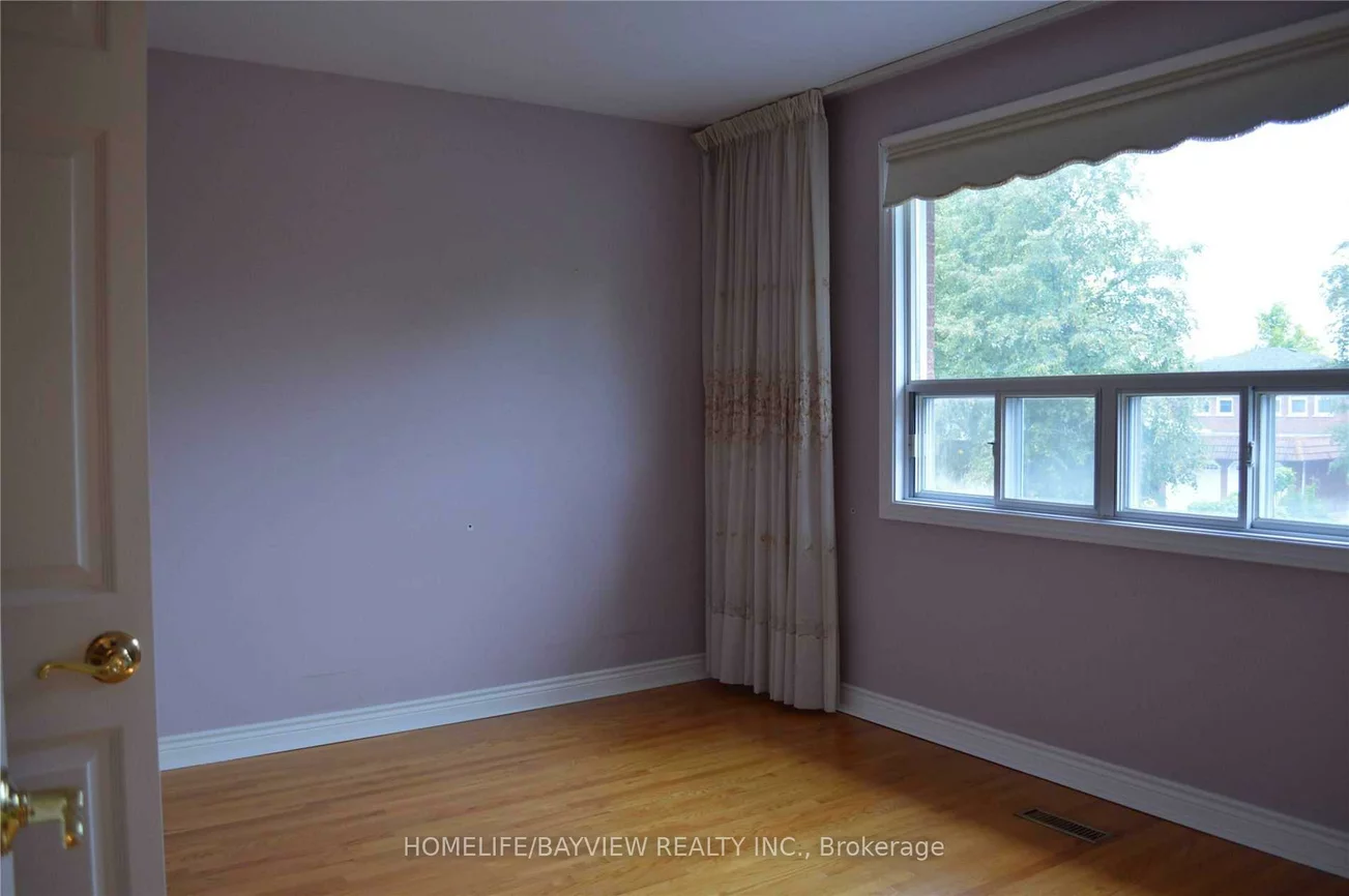 23, Arrowhead, East Woodbridge, Vaughan