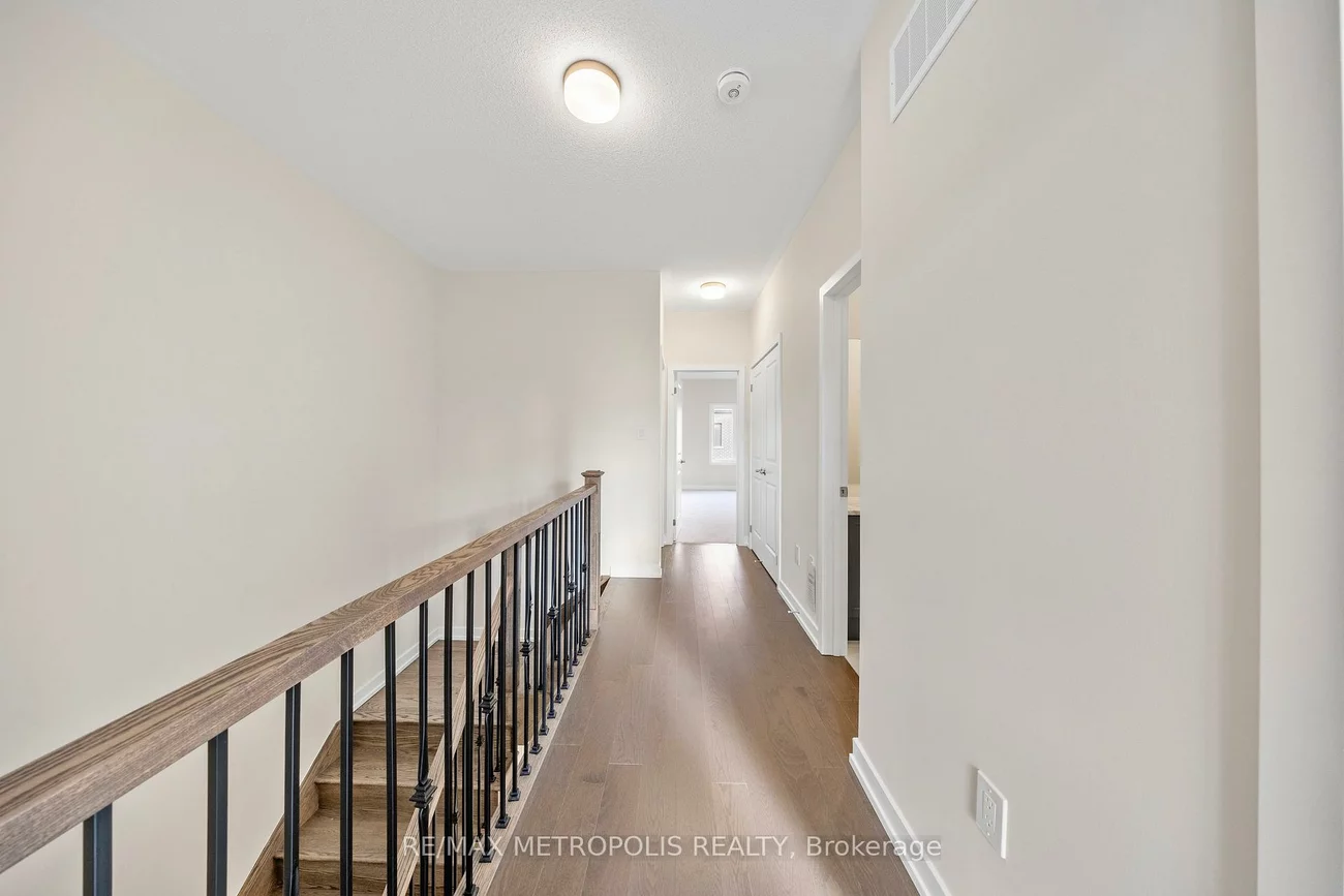 38, Singhampton, Kleinburg, Vaughan