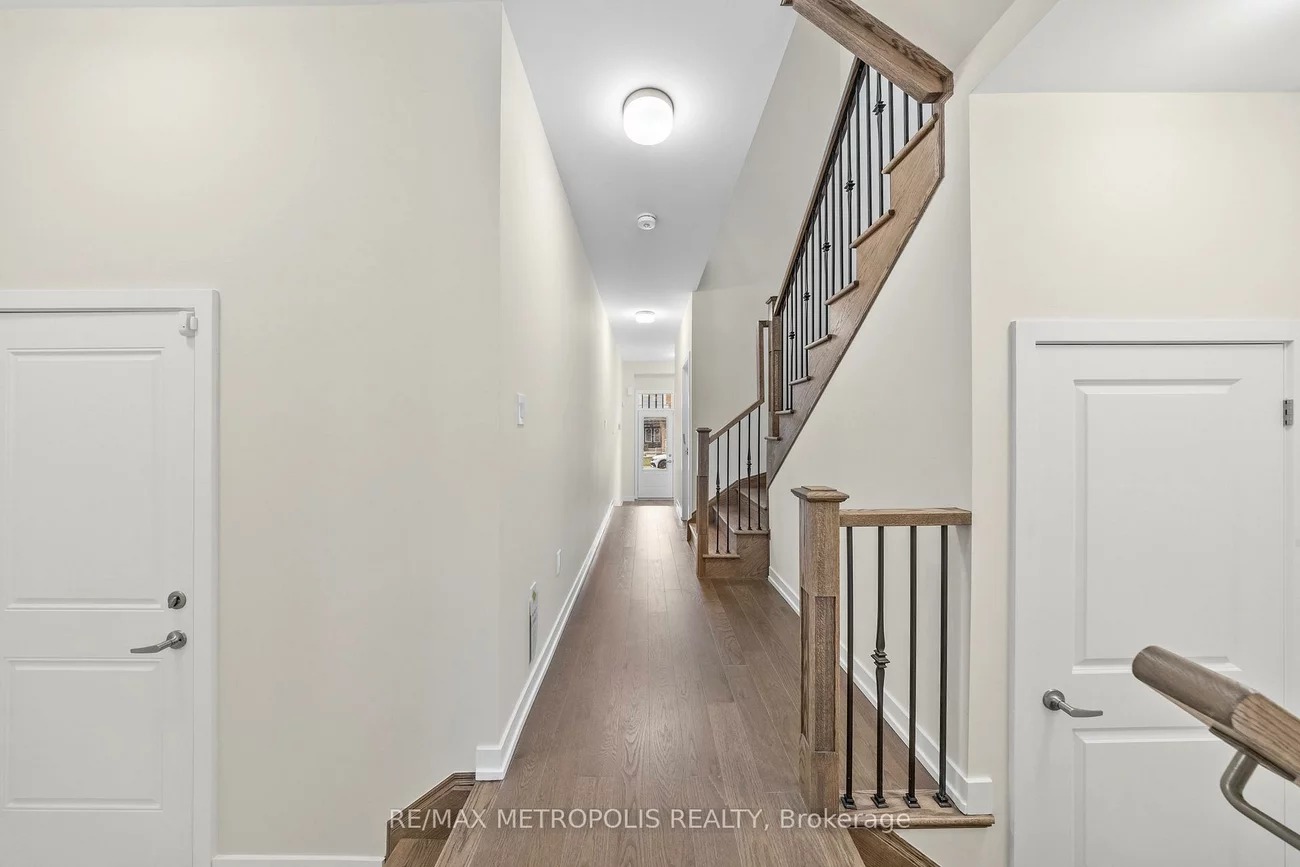 38, Singhampton, Kleinburg, Vaughan